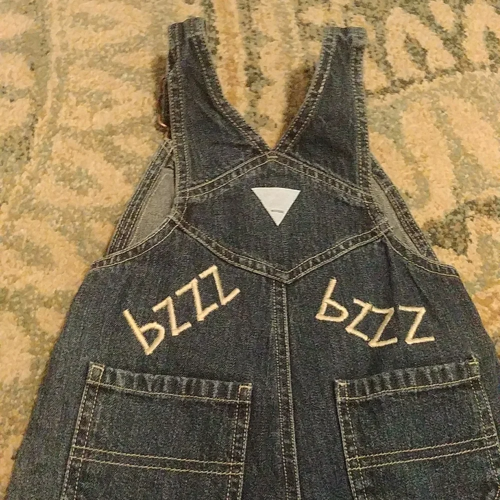 Rare Vintage Oshkosh Bgosh Vestbak With Bees Ruffles On Hem Of Overalls